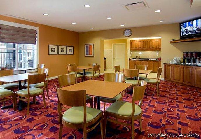 By Marriott Airport Hotel